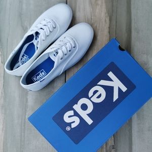 NWT Champion White Canvas Keds
